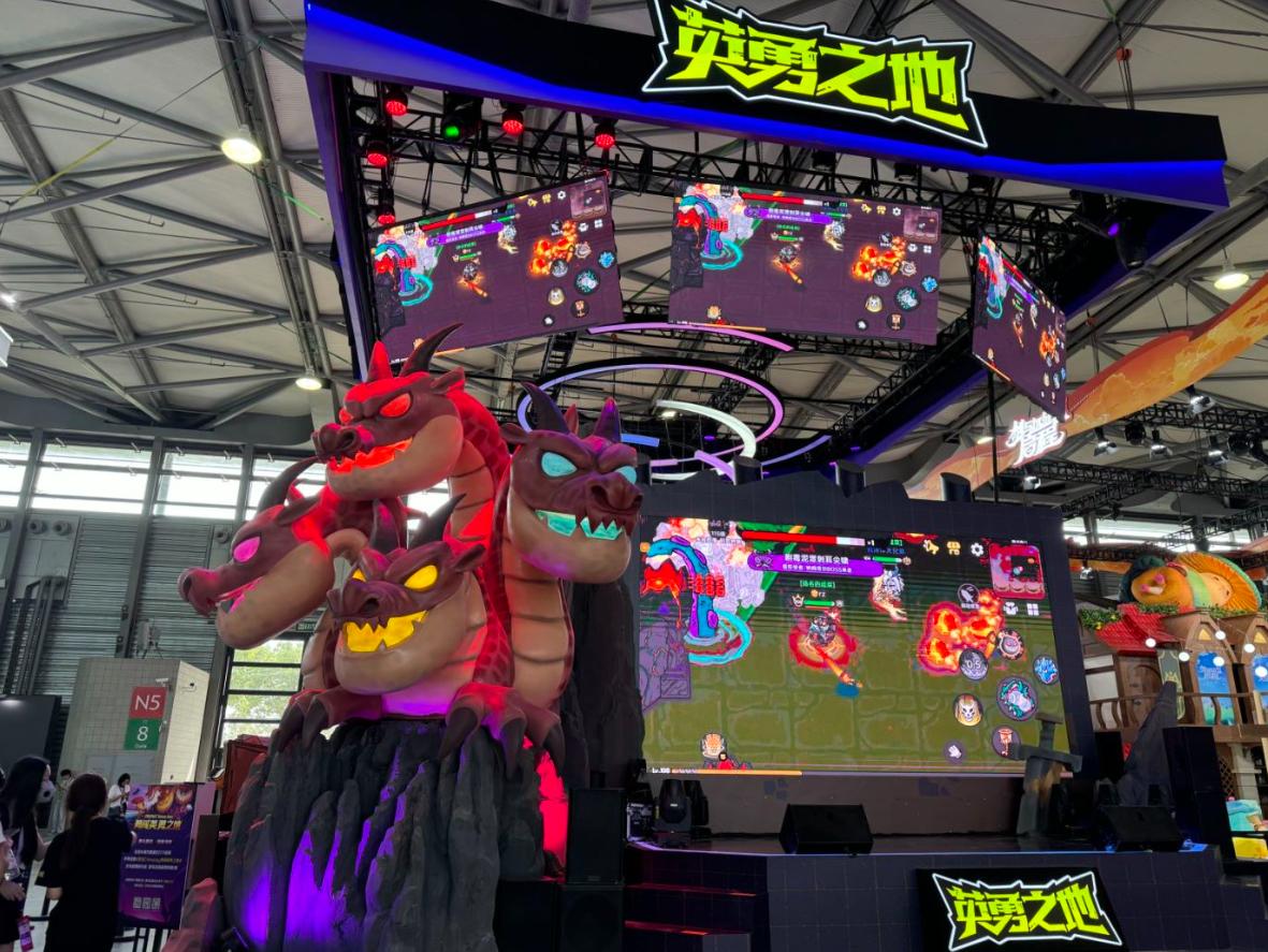 九游娱乐平台《英勇之地》2024ChinaJoy首秀！巨有料大不同手游首启DEMO试玩(图4)