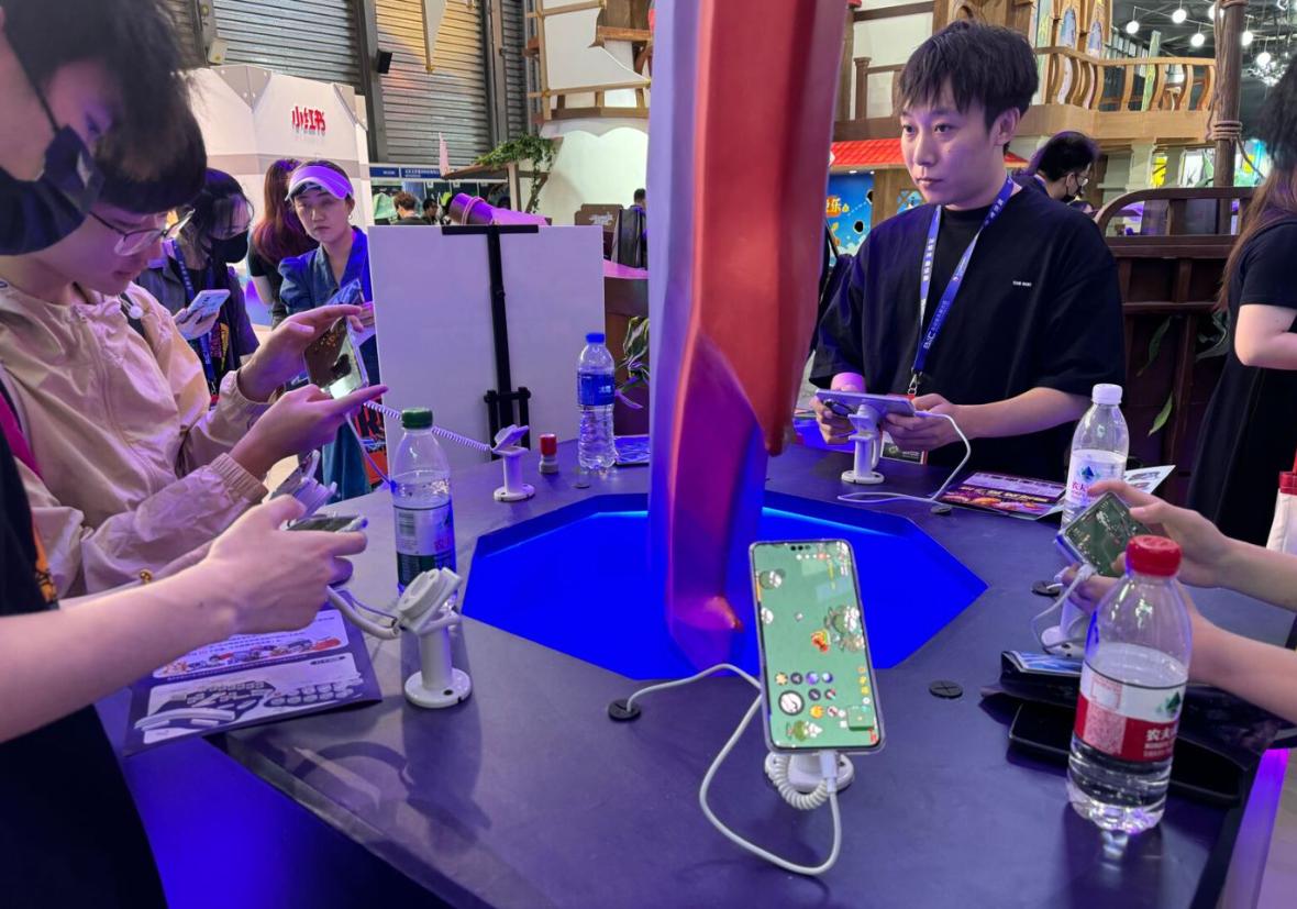 九游娱乐平台《英勇之地》2024ChinaJoy首秀！巨有料大不同手游首启DEMO试玩(图7)