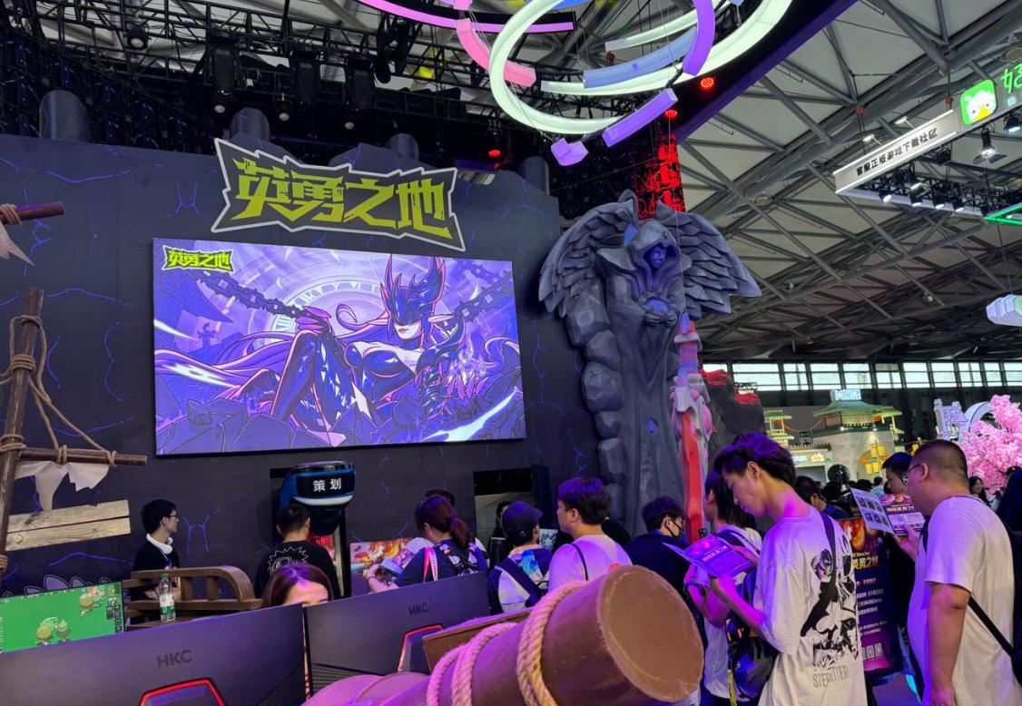 九游娱乐平台《英勇之地》2024ChinaJoy首秀！巨有料大不同手游首启DEMO试玩(图13)