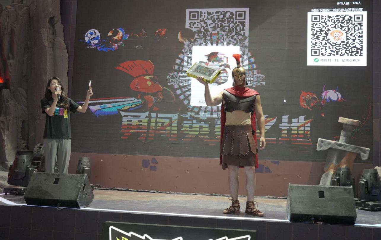 九游娱乐平台《英勇之地》2024ChinaJoy首秀！巨有料大不同手游首启DEMO试玩(图16)